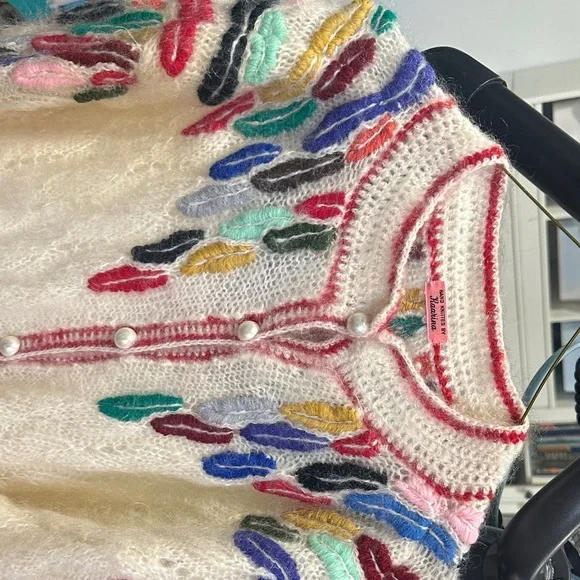 Multicolored Feather Pattern Women's Cardigan - Picture 5 of 7